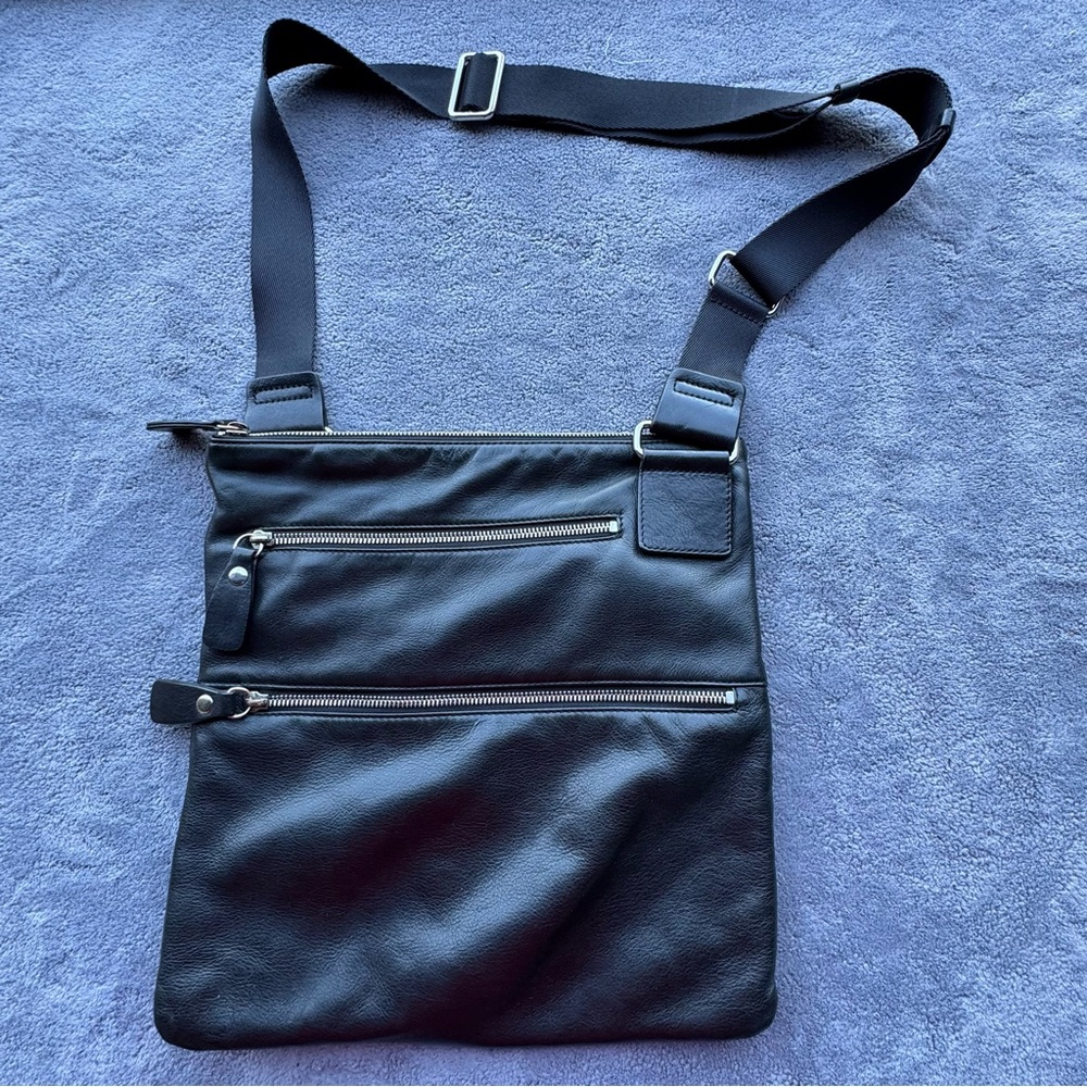 Margot Bag Womens Black Leather Crossbody Messenger